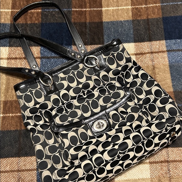 Coach Black and Cream Patterned Tote Bag - Picture 1 of 14
